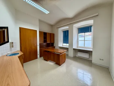 7-Zimmer-Gewerbeimmobilie mieten in Völkermarkt – 107 m², € 490 – Bild 4 von 8