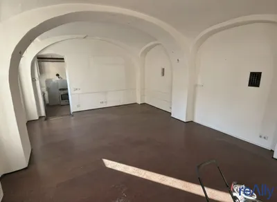 6-Zimmer-Gewerbeimmobilie mieten in Wien – 223 m², € 1.950 – Bild 3 von 14