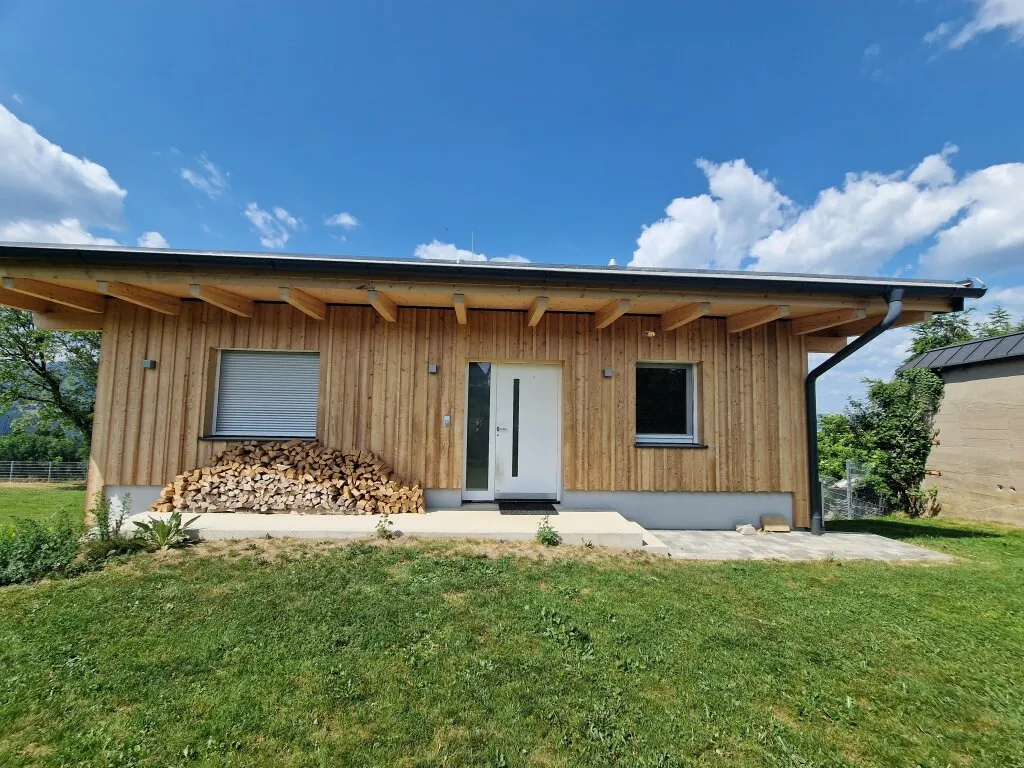 Projektmöglichkeit mit 3 weiteren Häusern ! Traumhafte Weitsicht - modernes Holzriegelhaus mit Ausbaupotenzial für zusätzliche Apartments - Ansicht 3