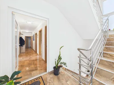 8-Zimmer-Gewerbeimmobilie kaufen in Ried im Innkreis – 192 m², € 639.000 – Bild 8 von 47