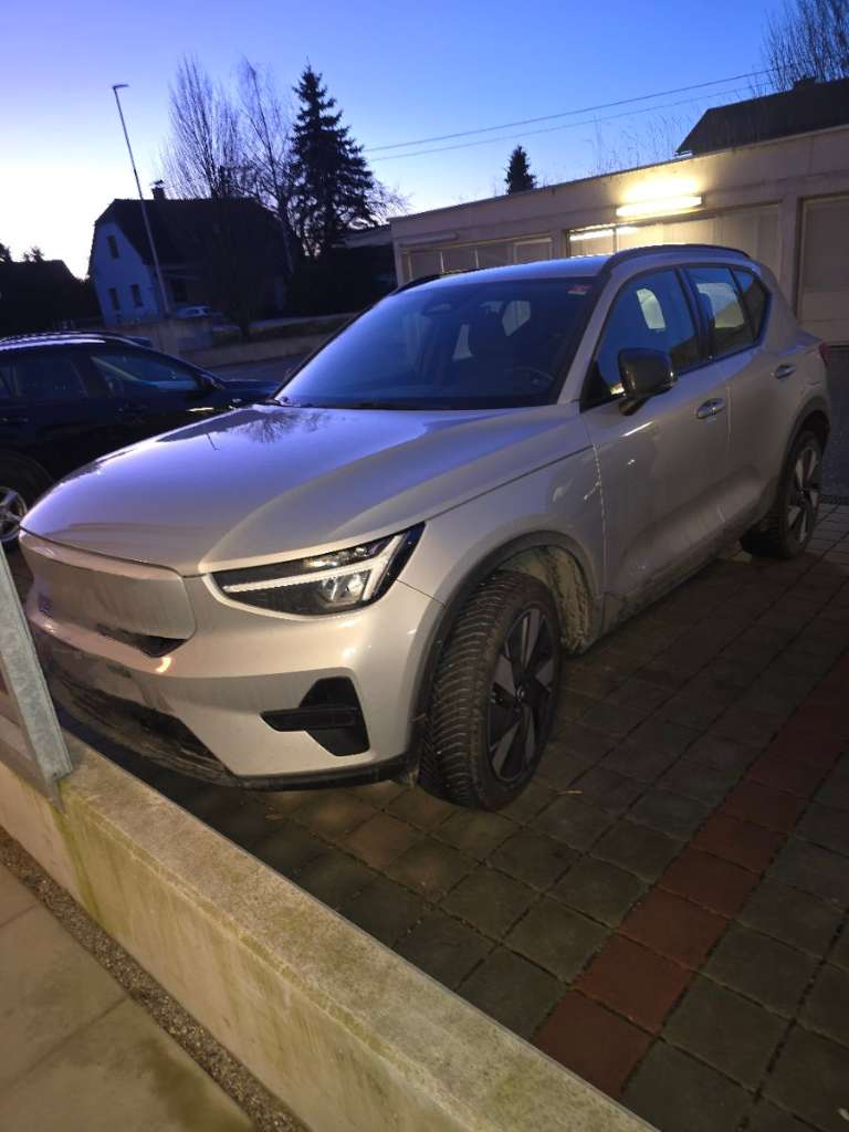Volvo XC40 SUV / Geländewagen