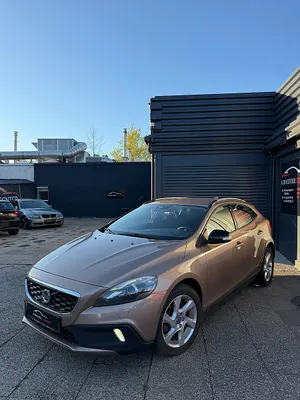 Volvo V40 Cross Country D2 Kinetic Powershift