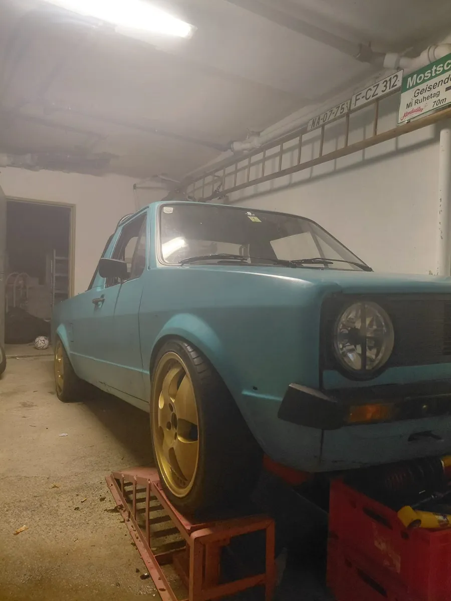 VW Caddy