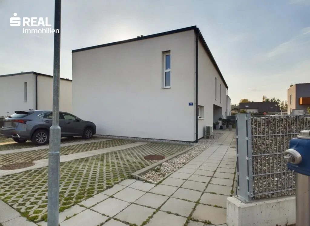 Moderne Doppelhaushälfte in Königstetten - Ansicht 2