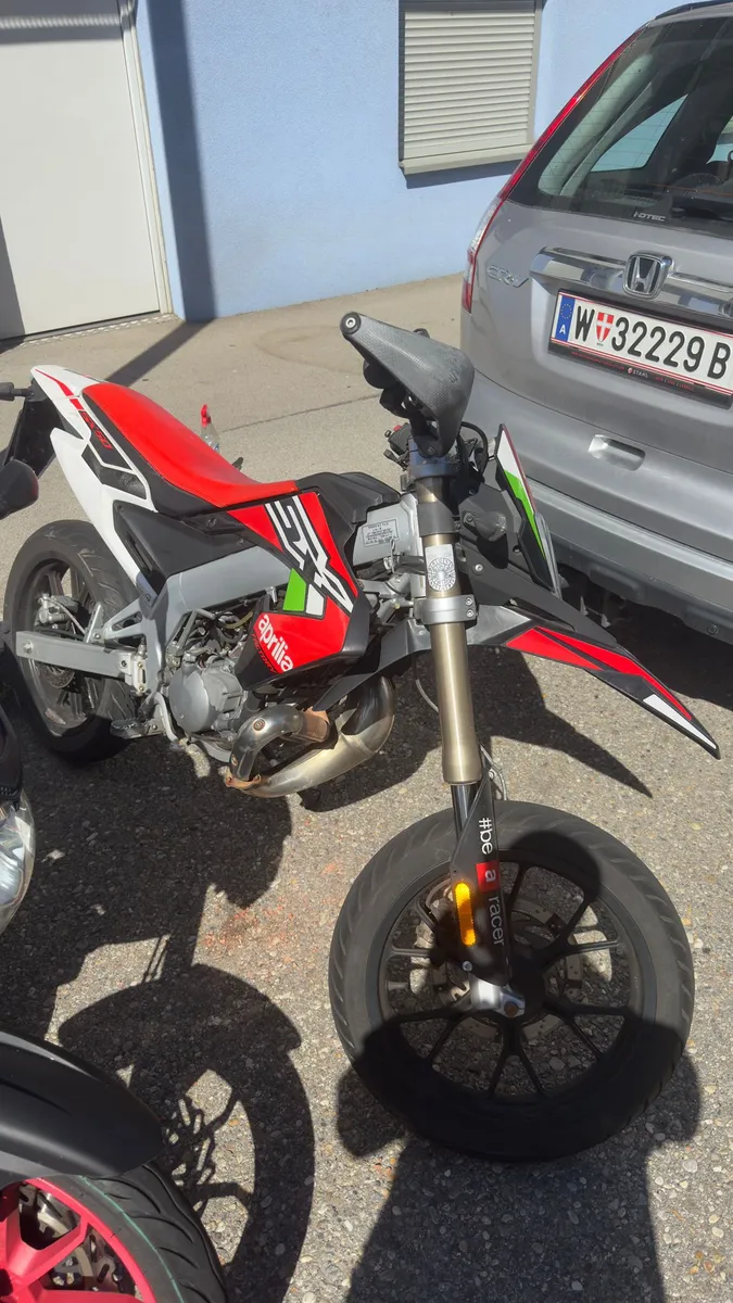 Aprilia SX