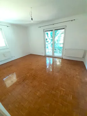 1130 Wien, Ruhige Wohnung mit Balkon (generalsaniert) – Bild 2