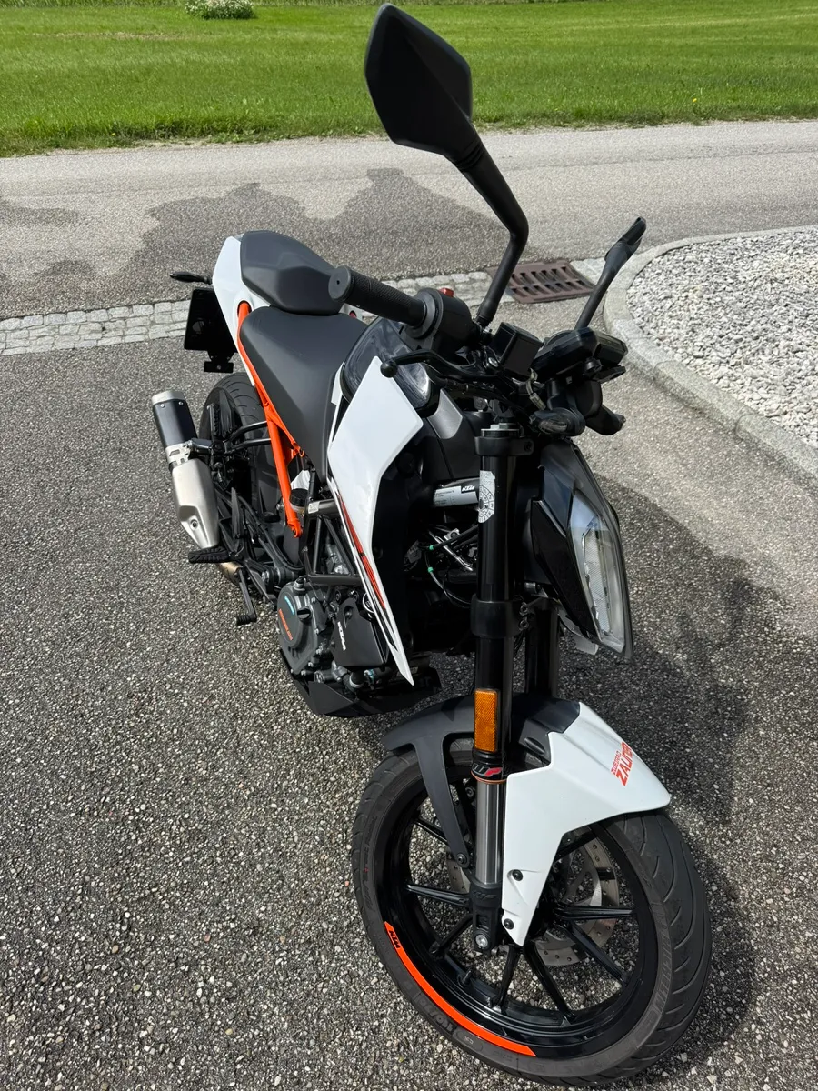 KTM Duke