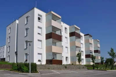 3-Zimmer-Wohnung mieten in Eferding – 80 m², € 826 – Bild 1 von 3