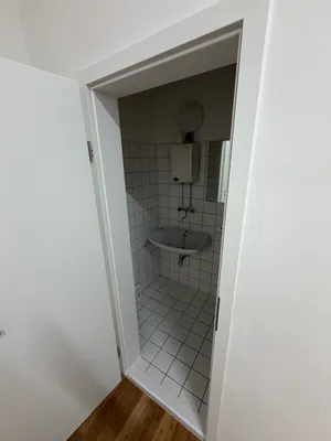 3-Zimmer-Gewerbeimmobilie mieten in Wels – 66 m², € 1.730 – Bild 8 von 9