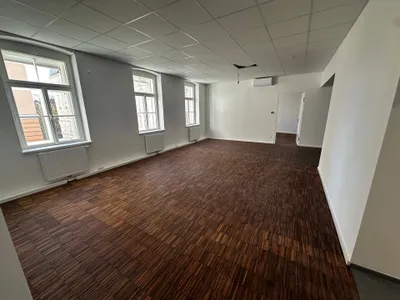 Gewerbeimmobilie mieten in Wien – 600 m², € 17 – Bild 9 von 19