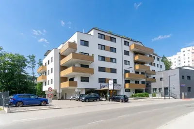 Gewerbeimmobilie kaufen in Sankt Pölten Land – 99 m², € 390.000 – Bild 2 von 9