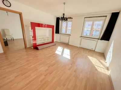 3-Zimmer-Wohnung kaufen in Wiener Neustadt – 72 m², € 149.000 – Bild 3 von 12