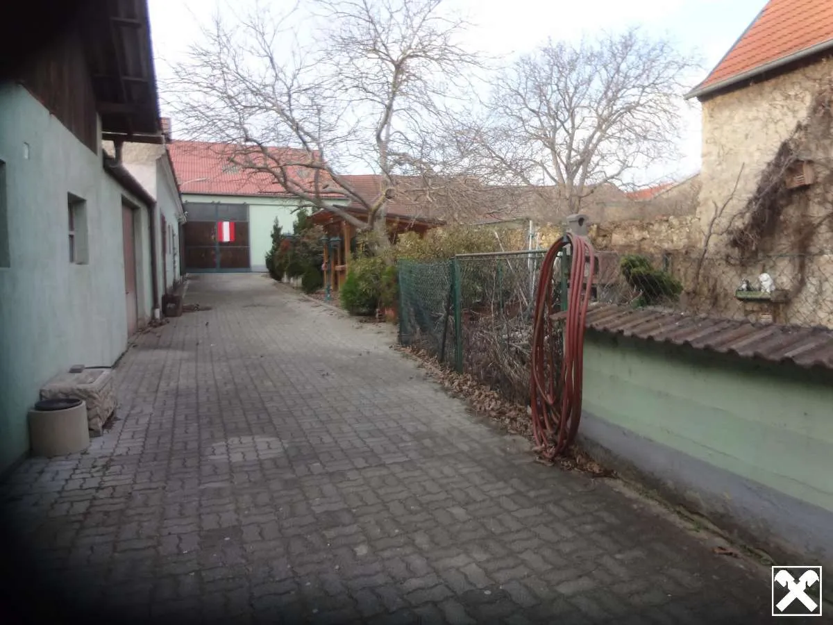 Ein Stück Niederösterreich - traditioneller Streckhof zum Verlieben! - Ansicht 2