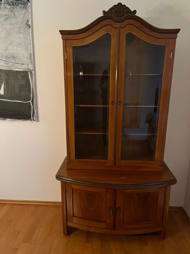 Alter selling Glasvitrinenschrank