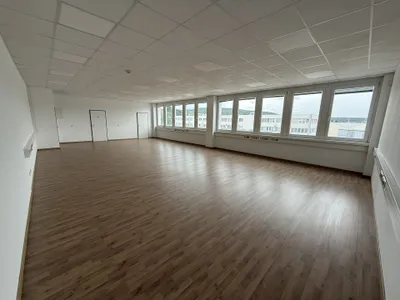1-Zimmer-Gewerbeimmobilie mieten in Baden – 113 m², € 1.403 – Bild 5 von 7