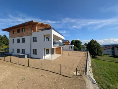 3-Zimmer-Wohnung mieten in Braunau am Inn – 75 m², € 1.614 – Bild 1 von 11