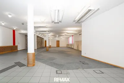 4-Zimmer-Gewerbeimmobilie mieten in Sankt Johann im Pongau – 348 m², € 4.128 – Bild 2 von 10