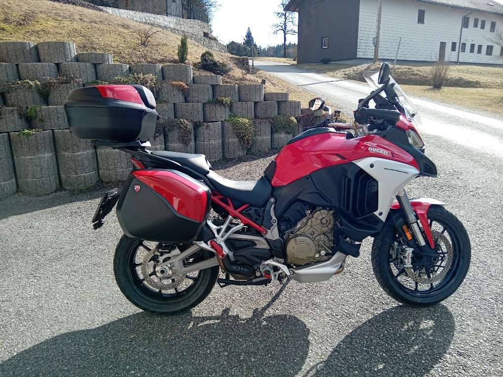 Ducati Multistrada V4S Travel Radar Tourer