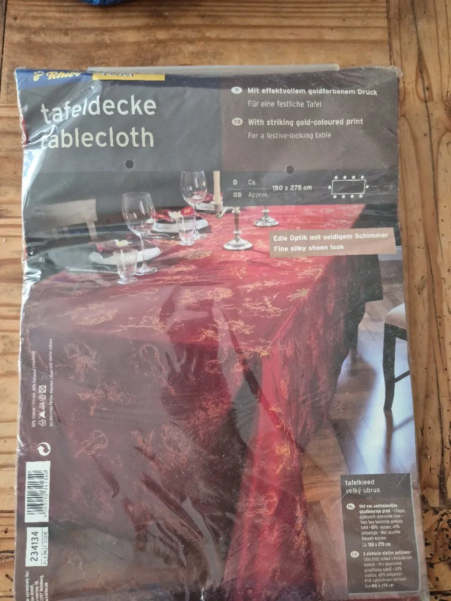 Tischdecke Tchibo, € 4,90 (1010 Wien)