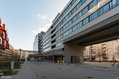 Gewerbeimmobilie mieten in Wien – 335 m², € 15 – Bild 2 von 2