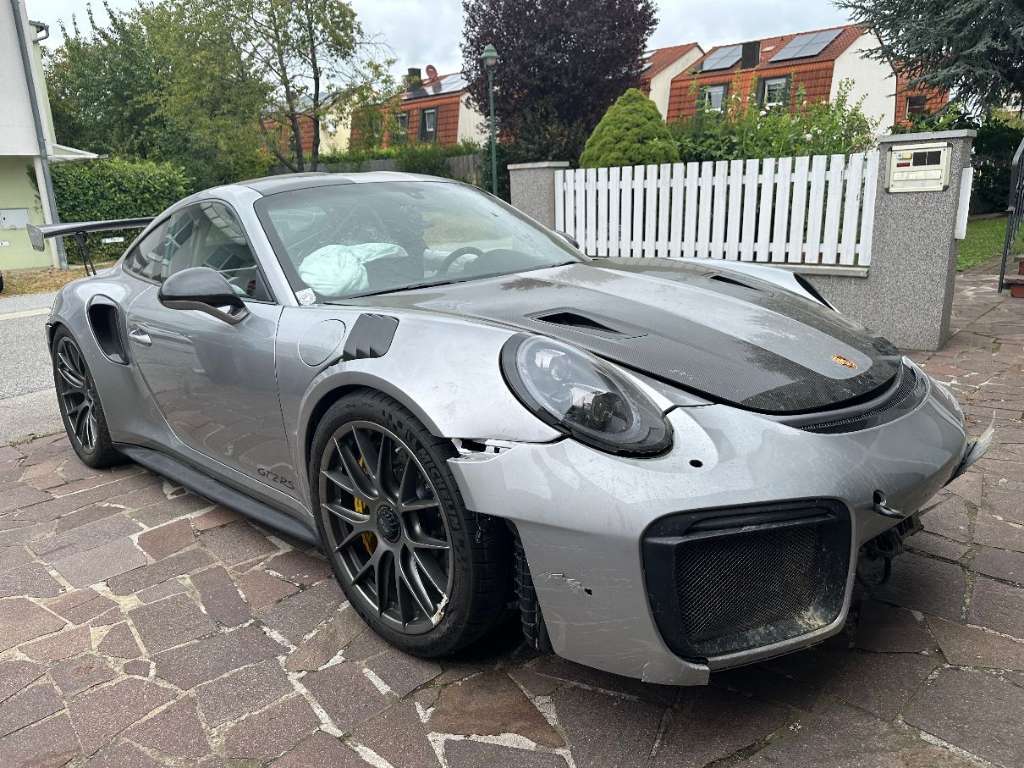 Porsche Unfallwagen kaufen   willhaben