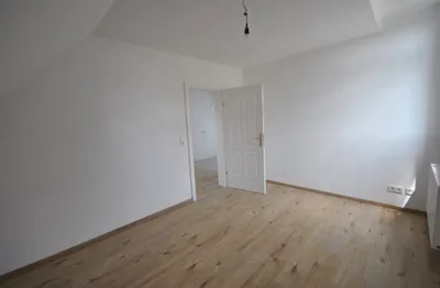 3-Zimmer-Wohnung mieten in Neunkirchen – 69 m², € 845 – Bild 3 von 11