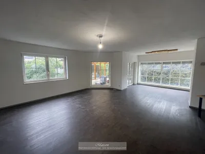 8-Zimmer-Haus kaufen in Wiener Neustadt – 300 m², € 800.000 – Bild 3 von 21