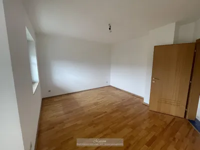 8-Zimmer-Haus kaufen in Wiener Neustadt – 300 m², € 800.000 – Bild 11 von 21