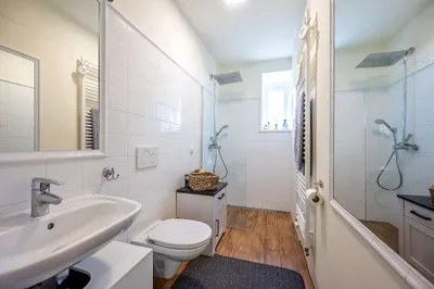 8-Zimmer-Haus mieten in Bruck an der Leitha – 203 m², € 1.999 – Bild 18 von 47