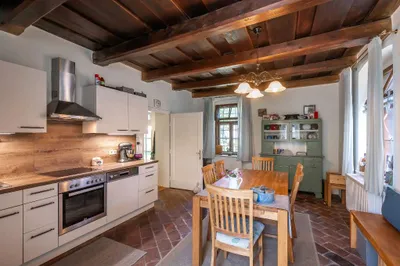 8-Zimmer-Haus mieten in Bruck an der Leitha – 203 m², € 1.999 – Bild 11 von 47
