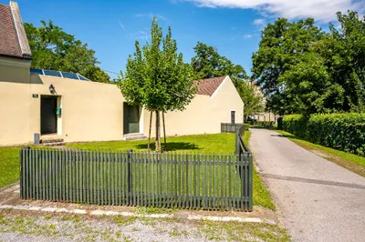 8-Zimmer-Haus mieten in Bruck an der Leitha – 203 m², € 1.999 – Bild 5 von 47