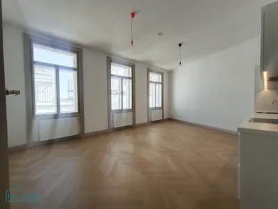 TOLLE ALTBAUMIETE - NÄHE THEOBALDGASSE - AB SOFORT VERFÜGBAR – Bild 3