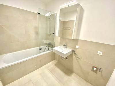Donaumarina: Moderne 2 Zimmer-Wohnung mit Loggia samt Gym & Sauna zu mieten in 1020 Wien – Bild 3