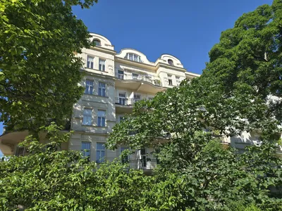 BESTE FAMILIEN / WG EIGNUNG DIREKT BEIM ALOIS DRASCHE PARK MIT TOLLEM PARKBLICK ! – Bild 3