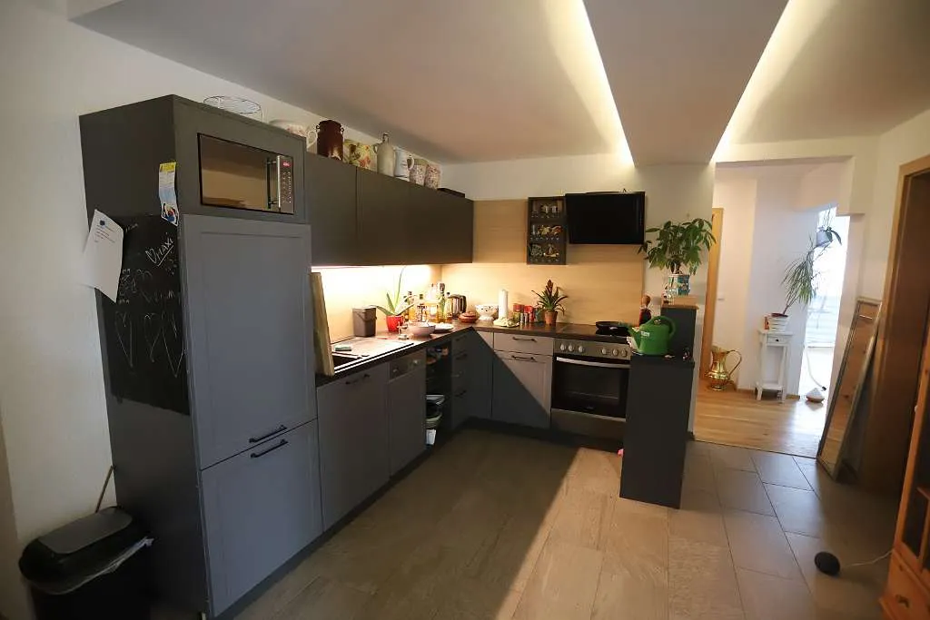 ALTMÜNSTER am Traunsee -- Sehr schöne, top renovierte 3-Zimmer-Wohnung (barrierefrei) – pohled 2