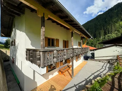 6-Zimmer-Immobilie mieten in Innsbruck-Land – 150 m², € 4.880 – Bild 18 von 22