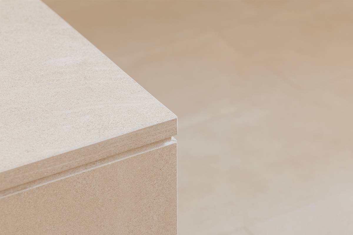 Maßgefertigte Waschtischplatten, Stufenplatten, Arbeitsplatten, Fensterbänke, Tische etc. aus Naturstein ab 360,- EUR/m²