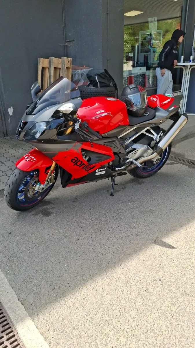 Aprilia RSV