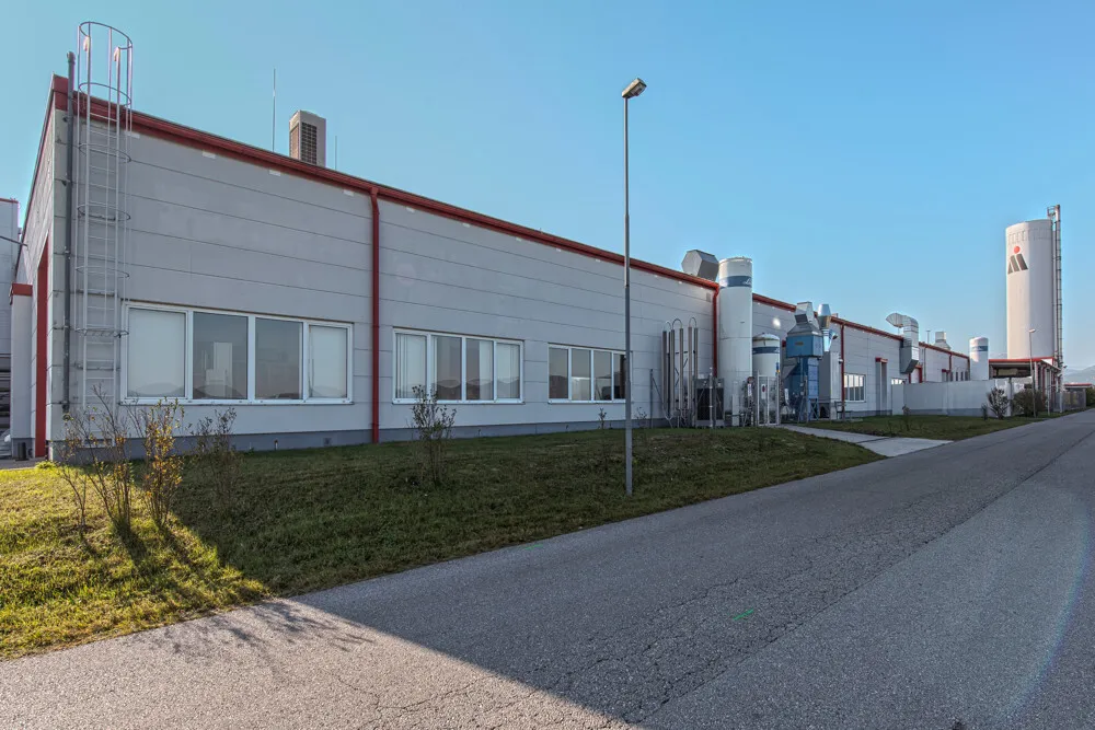 2722, Puchberger Straße Moderne Hallenflächen zur Miete in Autobahn Nähe - Ansicht 3