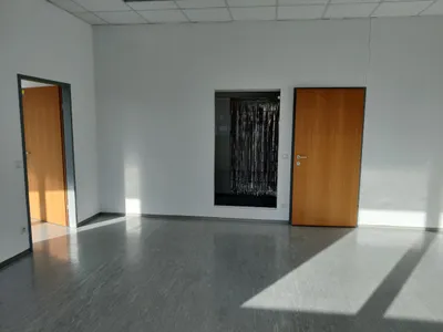 2-Zimmer-Gewerbeimmobilie mieten in Wels – 63 m², € 681 – Bild 2 von 8