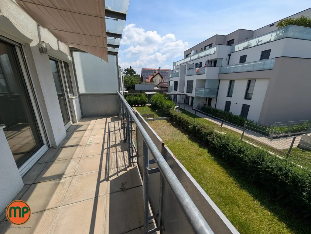 perfekte Raumaufteilung, riesiger Balkon und begehbarer Kleiderschrank sowie eine Garage - Ansicht 3