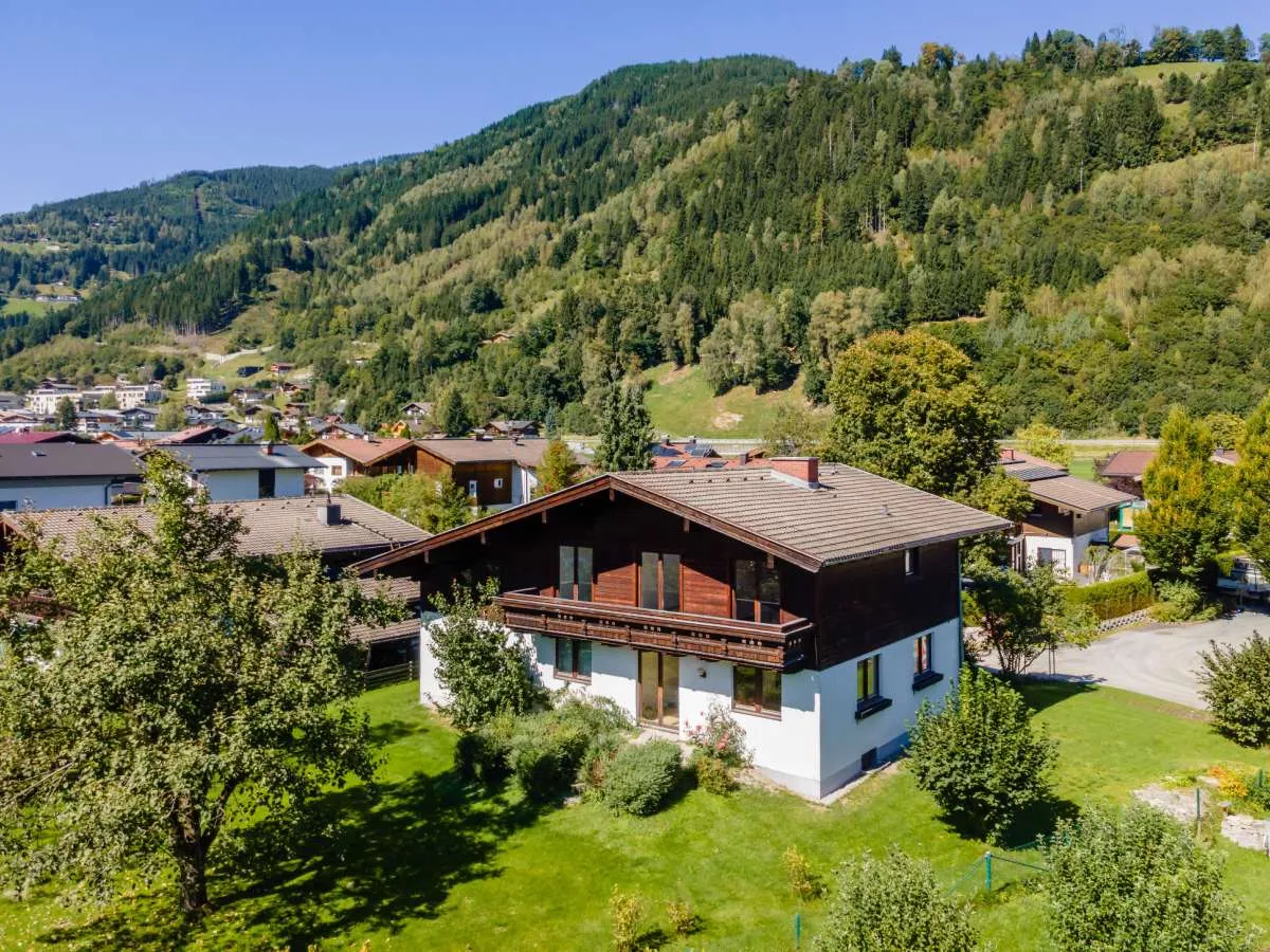 Sonniges Grundstück mit Altbestand und Gletscherblick, 191 m², € 690.