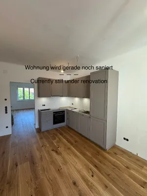 ERSTBEZUG, 2,80m Raumhöhe, Fußbodenheizung, 12min zur Innenstadt // FIRST OCCUPANCY, 12min to city centre, high ceilings – Bild 2
