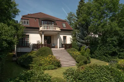 7-Zimmer-Haus kaufen in Mödling – 495 m², € 1.980.000 – Bild 3 von 36