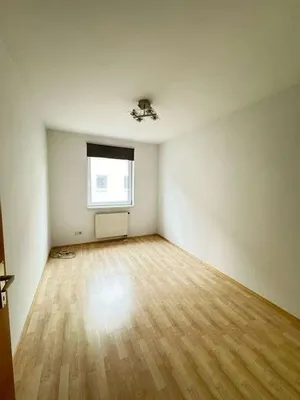 3-Zimmer-Wohnung mieten in Wiener Neustadt – 75 m², € 880 – Bild 3 von 11