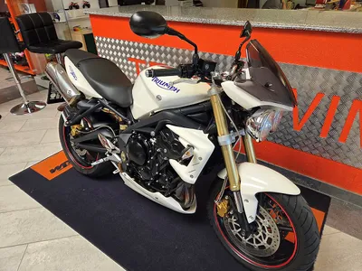 Triumph Street Triple