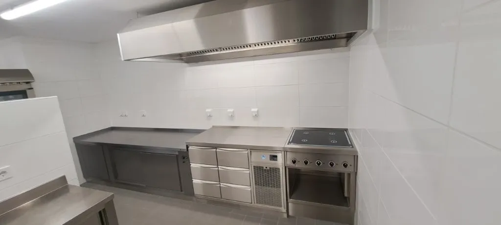 EVENTLOCATION / Kantine/ Bistro in Mayrwies / Hallwang - Neu renoviert, Garten & KEINE ANRAINER ! - Ansicht 3