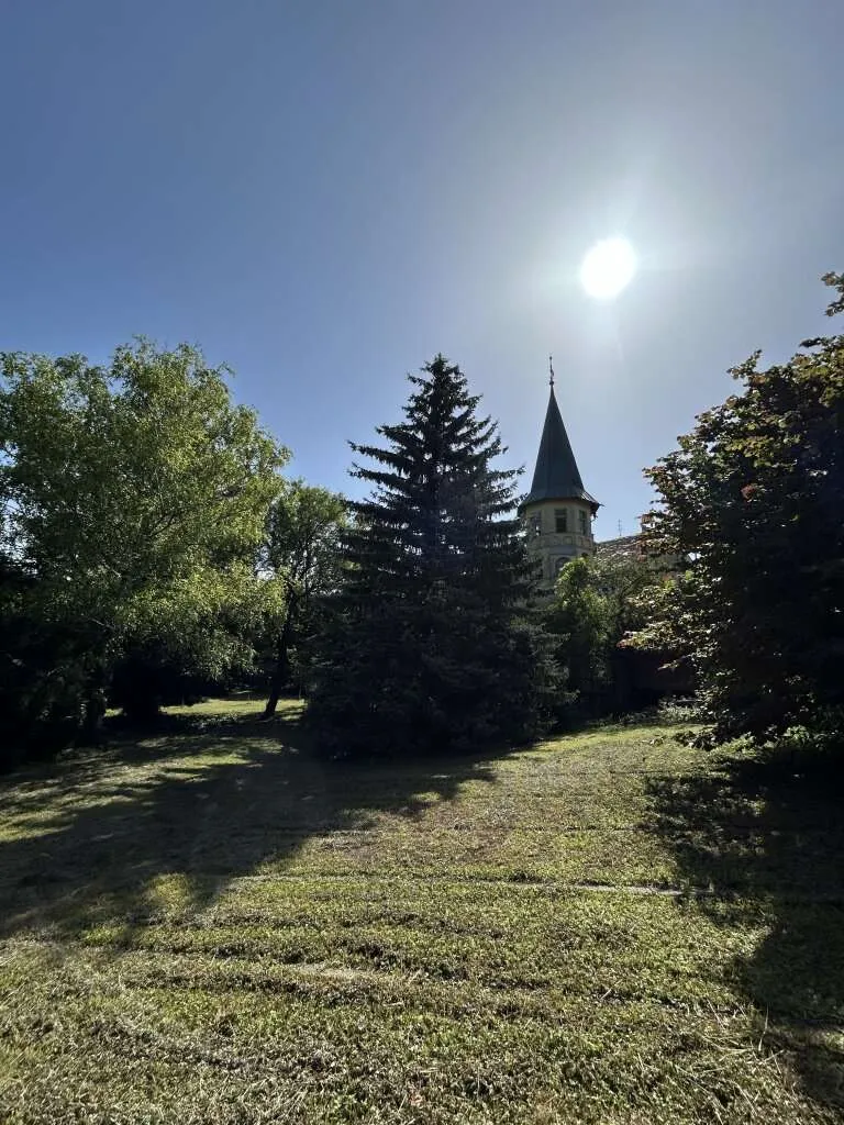 Drei bebaubare Grundstücke + Villa mit Garten in Perchtoldsdorf - einzeln oder gemeinsam erwerbbar. - Ansicht 3