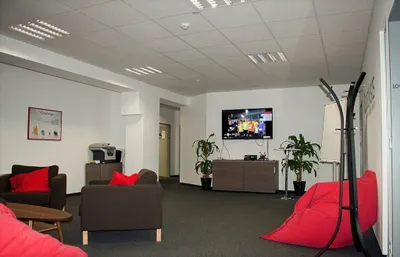 17-Zimmer-Gewerbeimmobilie mieten in Wien – 747 m², € 10.085