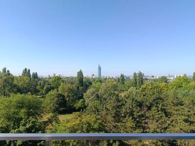 Moderne Dachgeschosswohnung mit Panoramablick & zwei Terrassen an der Alten Donau